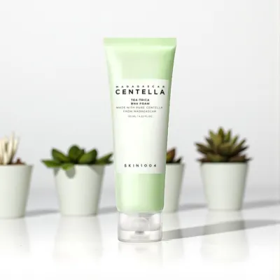 Skin1004 Madagascar Centella Tea-Trica BHA Foam - 125ml