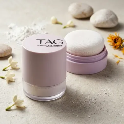 Daiso TAG Tone Up Sun Powder (01 Pale Light) - 5g