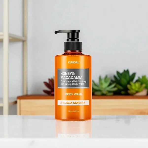 Kundal Honey & Macadamia Pure Body Wash (Acacia Moringa) -1058ml