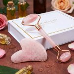 Jade Roller Gua Sha Set - (Pink Colour) - Image 4